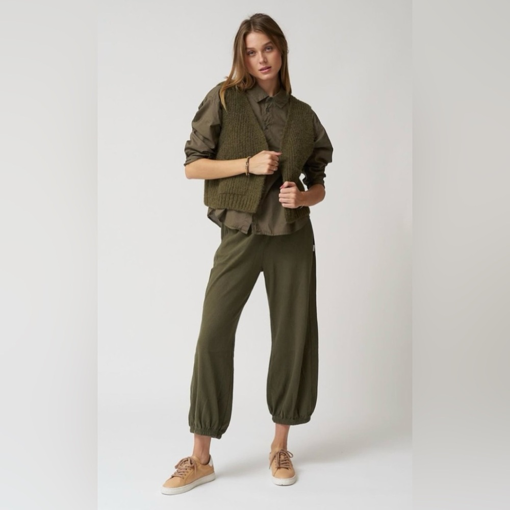 HOST PICK ⭐️ Le Bon Shoppe Womens Alpaca Grandpa Vest, olive